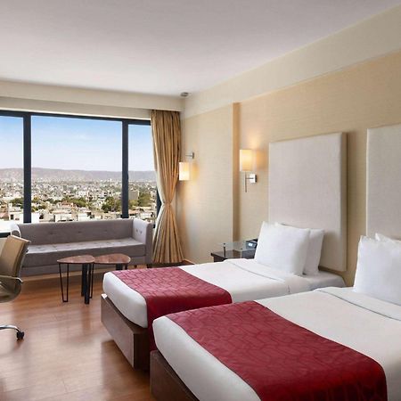 Ramada By Wyndham Jaipur North Hotel Bagian luar foto