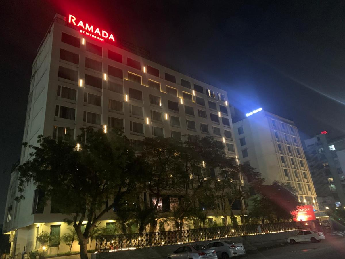 Ramada By Wyndham Jaipur North Hotel Bagian luar foto
