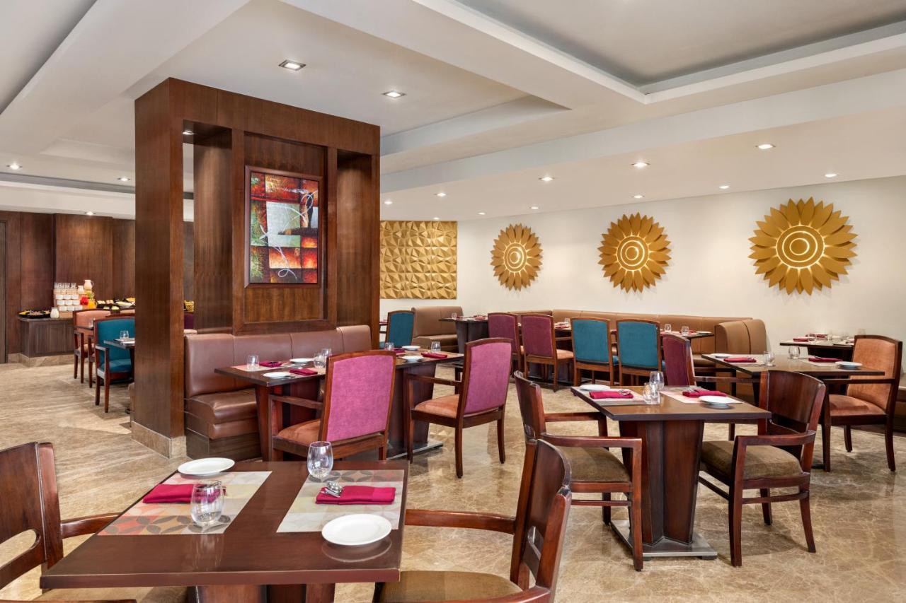 Ramada By Wyndham Jaipur North Hotel Bagian luar foto