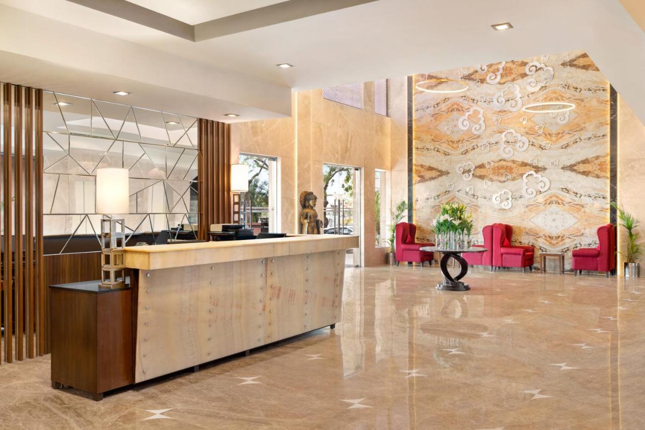 Ramada By Wyndham Jaipur North Hotel Bagian luar foto