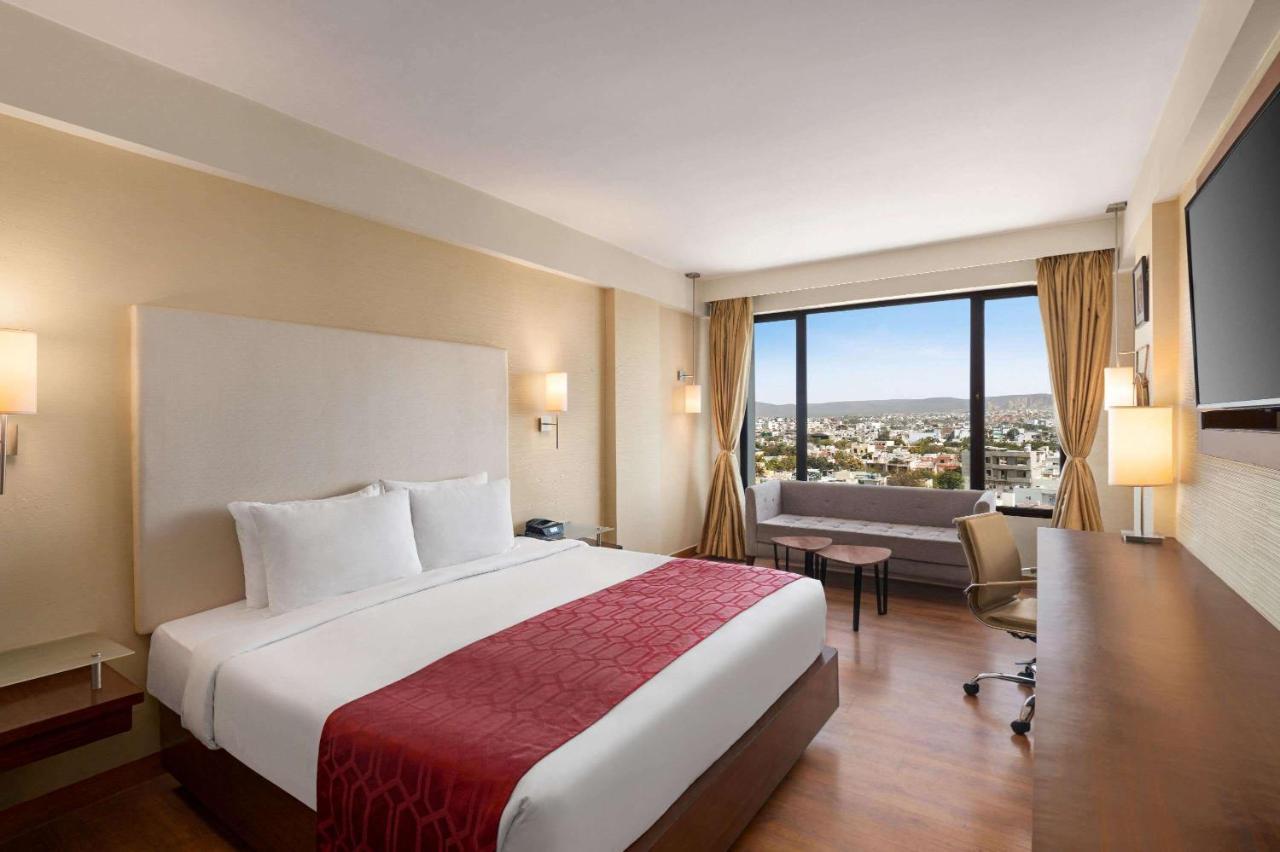Ramada By Wyndham Jaipur North Hotel Bagian luar foto