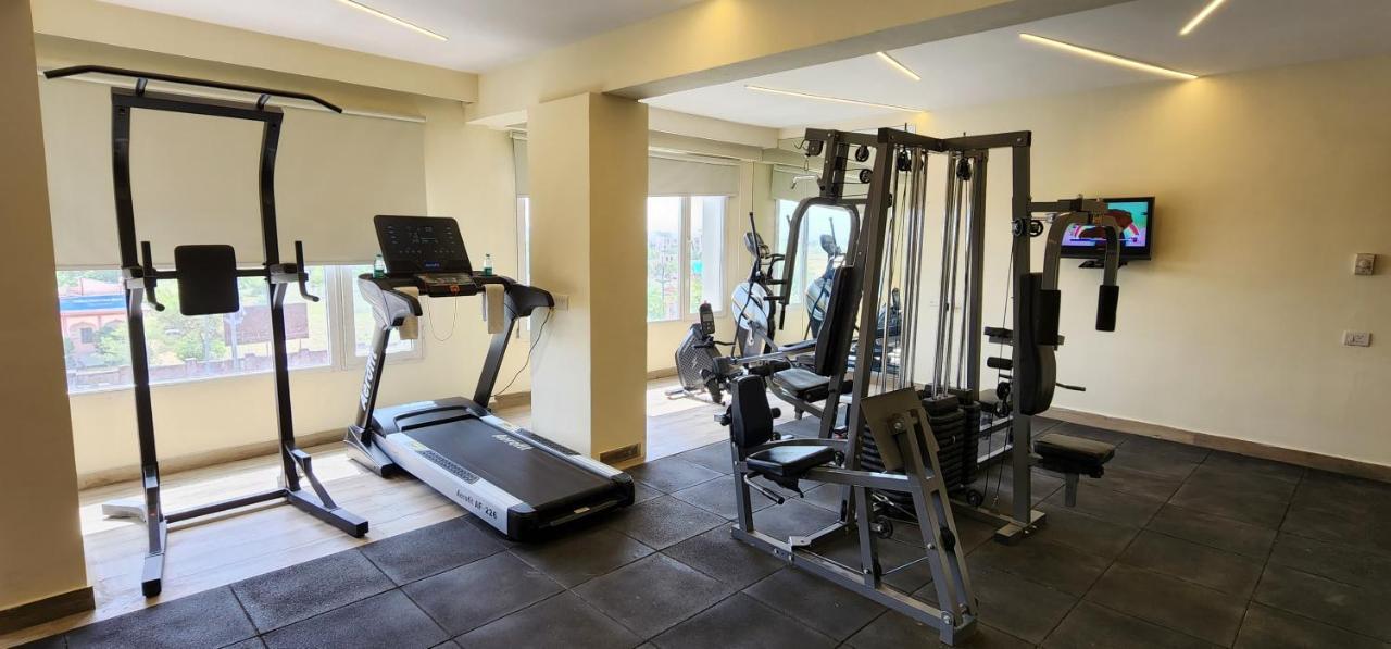 Ramada By Wyndham Jaipur North Hotel Bagian luar foto